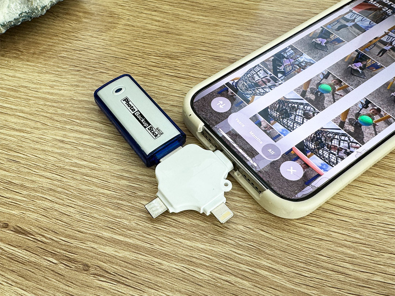 Photo Backup Stick Omega Universal
